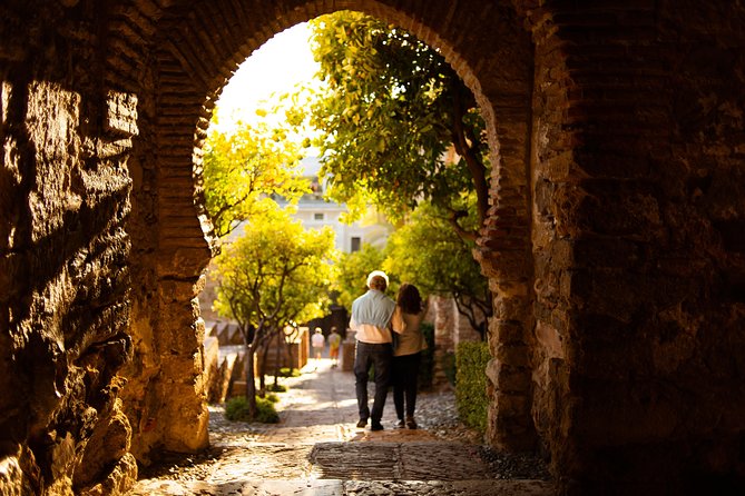 Alcazaba Malaga Guided Tour - Where you meet and how to start smoothly (C/Alcazabilla 6)