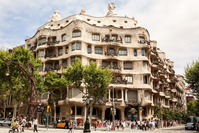 Barcelona Card: 25+ Museums and Free Public Transportation - Key things that make this card worth a look