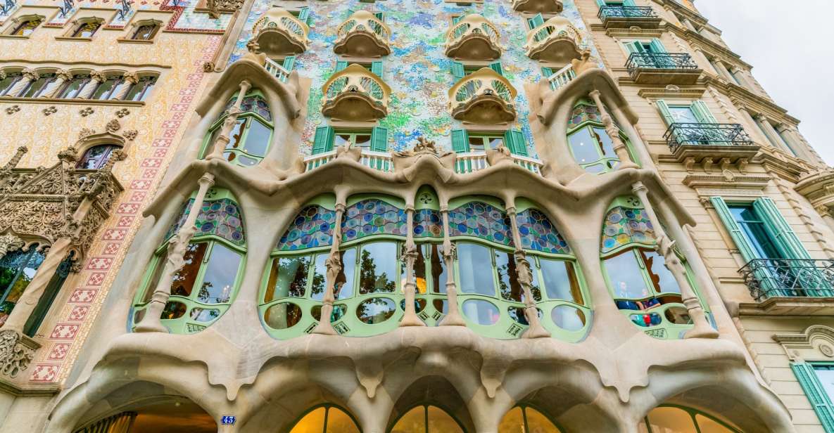 Barcelona: Casa Batlló Entry with Self-Audioguide Tour - The self-audioguide setup: 15 languages, clear structure, your pace