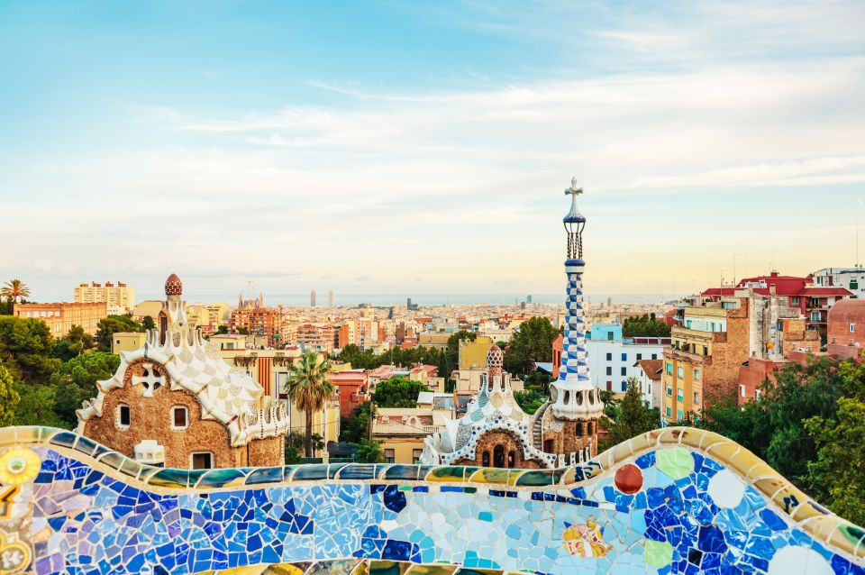 Barcelona: City Sightseeing Hop-On Hop-Off Bus Tour - Gaudí and modernisme hits: Casa Batlló, La Pedrera, and Passeig de Gràcia
