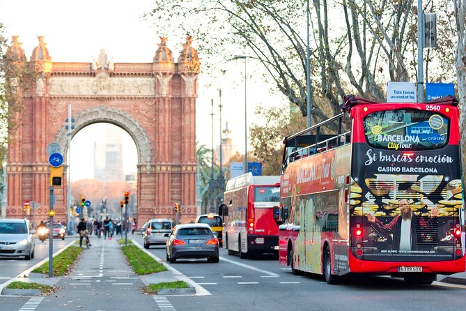 Barcelona City Tour Hop-On Hop-Off with Optional Boat - Audio guide and the hearing-assist system: great idea, test it