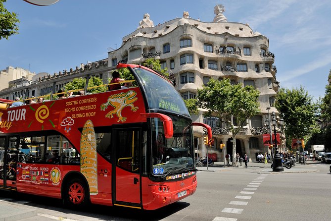 Barcelona City Tour Hop-On Hop-Off with Optional Boat - Two routes, one ticket: how to use hop-on hop-off without stress
