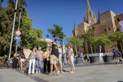 Barcelona: City Walking Tour with a Local Guide - Value for $29: Why This Is Good Use of Tour-Time