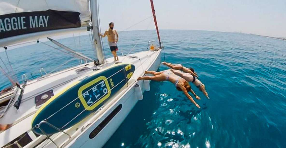 Barcelona: Coastline Boat Trip with Snacks and Cava - Practical tips so you’re comfortable from start to finish