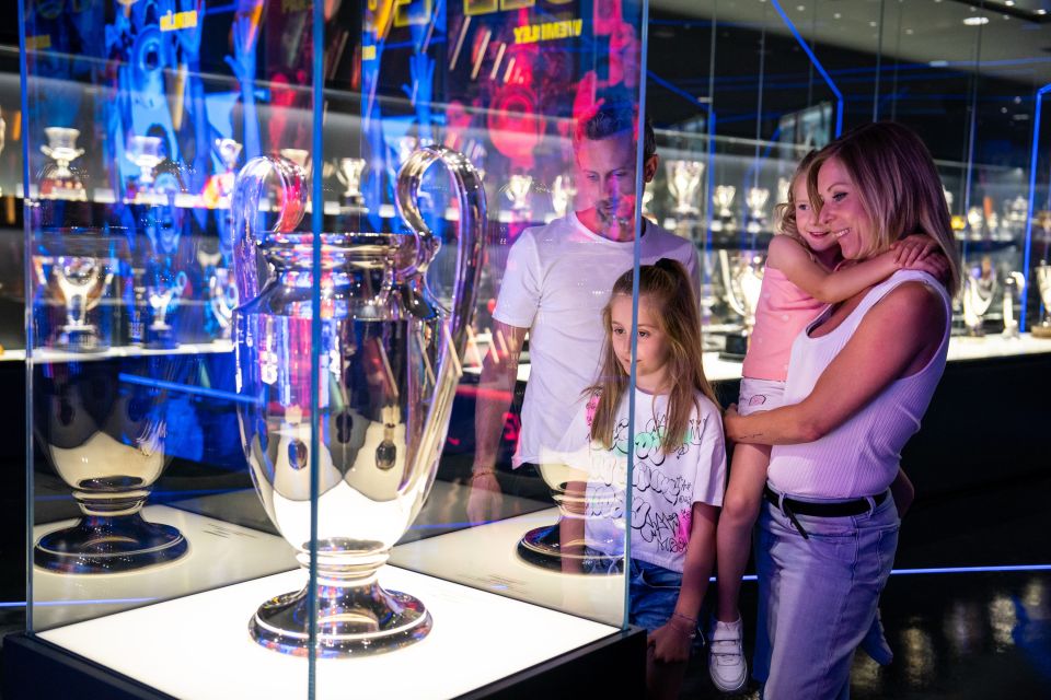 Barcelona: FC Barcelona Museum "Barça Immersive Tour" Ticket - Meeting point at the FC Barcelona Museum (and why timing matters)