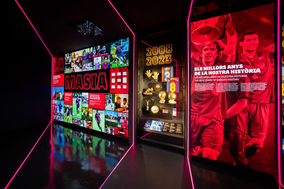 Barcelona: FC Barcelona Museum "Barça Immersive Tour" Ticket - Tots units fem força: men’s and women’s first teams, hands-on