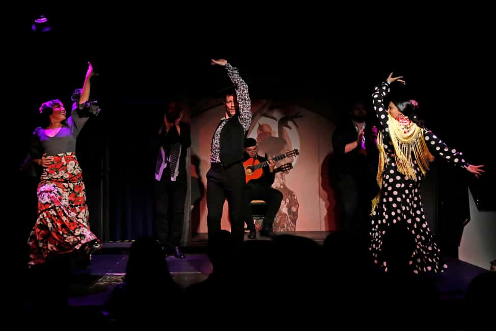 Barcelona: Flamenco Show with Drink Option at La Rambla - Key things that make El Duende by Tablao Cordobes worth your time