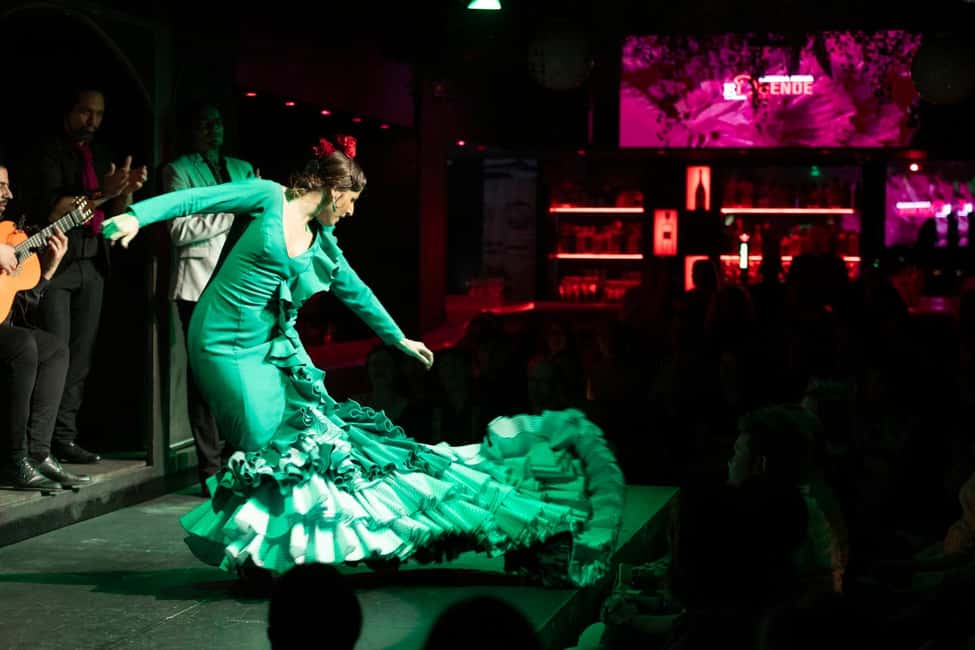 Barcelona: Flamenco Show with Drink Option at La Rambla - What you’re really buying: an up-close Barcelona flamenco night