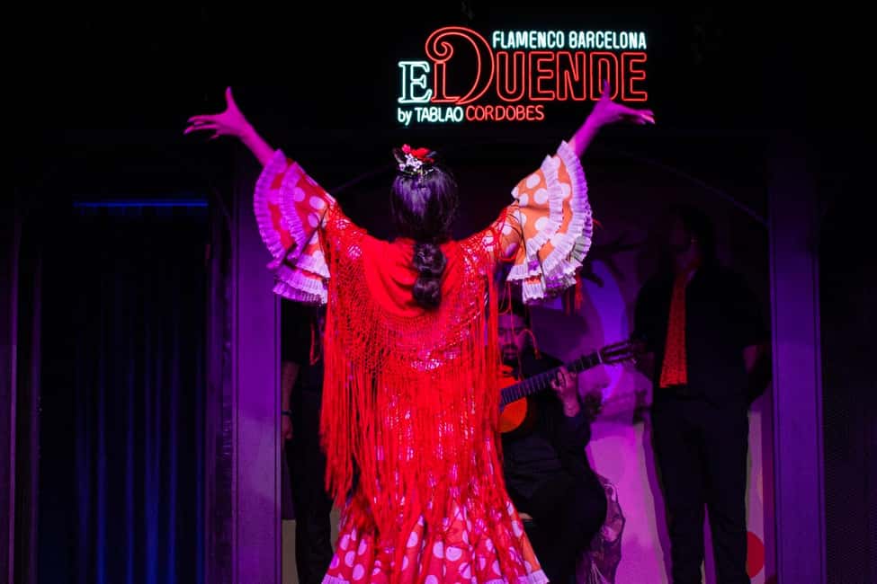 Barcelona: Flamenco Show with Drink Option at La Rambla - El Duende: the cozy venue that changes how flamenco feels