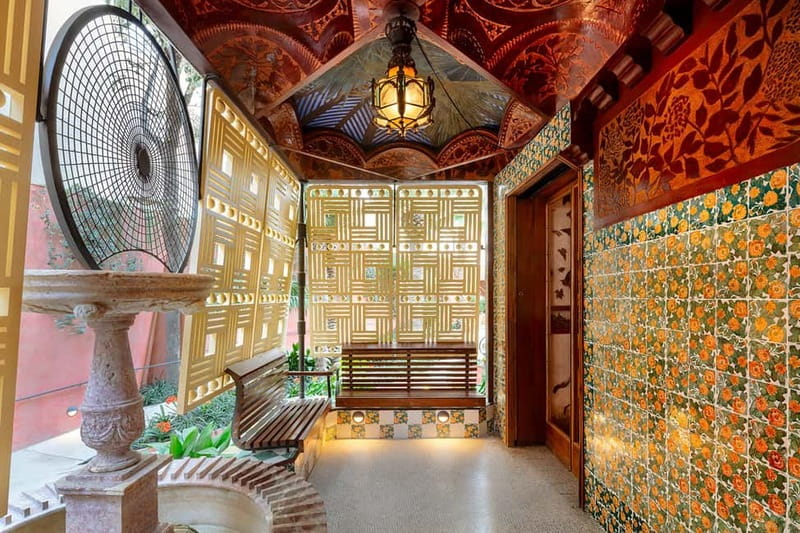 Barcelona: Gaudi's Casa Vicens Skip-the-Line Entrance Ticket - Arriving at Casa Vicens: your best start is simple