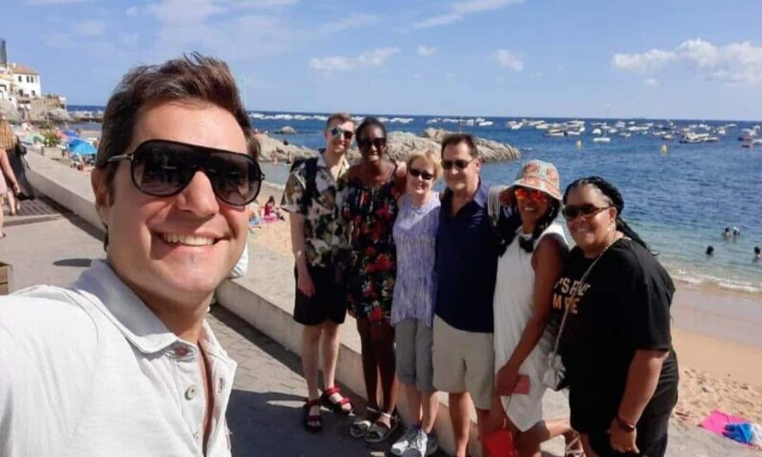 Barcelona: Girona & Costa Brava Small Group Tour with Pickup - The Costa Brava transition: Pals as a photo-ready warm-up