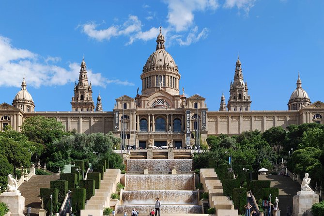 Barcelona in 1 Day: Sagrada Familia, Park Guell,Old Town & Pickup - Park Güell: Georgia O’Keeffe geometry on a hill