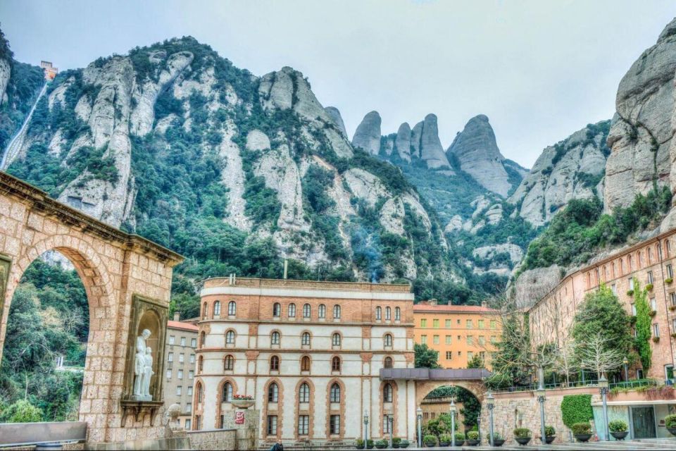 Barcelona: Montserrat Tour, Transfers & Basilica Entry - Who this tour is best for (and who should tweak expectations)