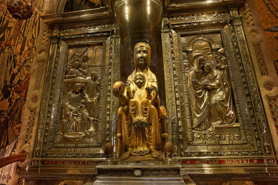 Barcelona: Montserrat Tour with Cog-Wheel & Black Madonna - Your free time on Montserrat: how to use that 65-minute window