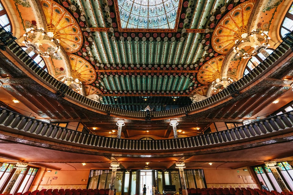 Barcelona: Palau de la Música Guided Tour - How close is it to Plaza Catalunya and Las Ramblas?