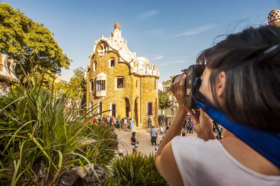 Barcelona: Park Güell Admission Ticket - Crowds and Timing: When to Arrive for a Better Day