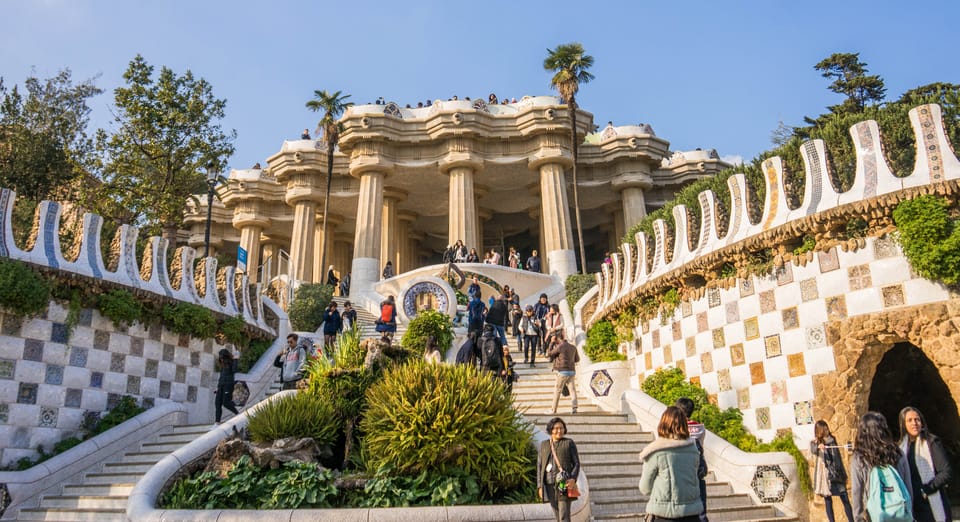 Barcelona: Park Güell Guided Tour & Priority Access - Price and value: is $32 a good deal?