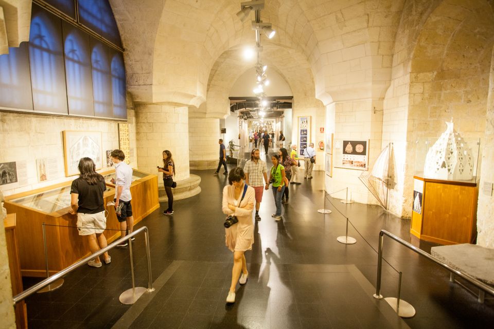 Barcelona: Sagrada Familia Entry Ticket with Audio Guide - Inside the Basilica: The Stops That Make the Architecture Feel Like a Message