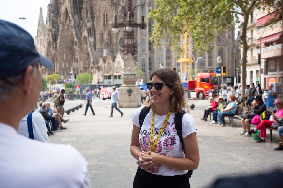 Barcelona: Sagrada Familia Fast Track Guided Tour - Should you book this fast-track Sagrada Familia tour?