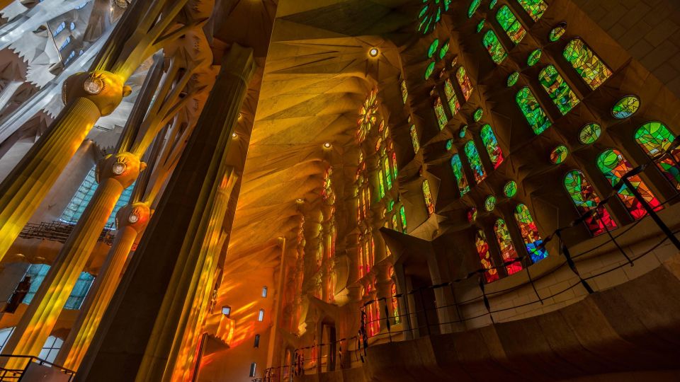 Barcelona: Sagrada Familia Fast Track Guided Tour - How the earphones and small group size change everything