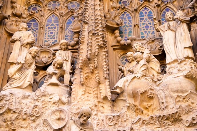 Barcelona: Sagrada Familia Skip-the-Line Guided Tour and Tickets - Dress Code and Security: The Two Things That Can Ruin Your Timing