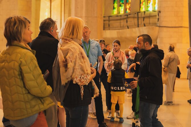 Barcelona: Sagrada Familia Skip-the-Line Guided Tour and Tickets - The Guide and Headsets: Why This Visit Lands Hard