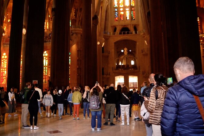 Barcelona: Sagrada Familia Skip-the-Line Guided Tour and Tickets - Timing Tip: Pick a Start Time That Plays With Light