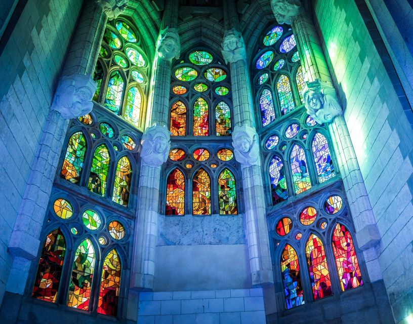 Barcelona: Sagrada Família Skip the Line Tour & Entry Ticket - The guided walkthrough: 75 minutes that actually makes the building click
