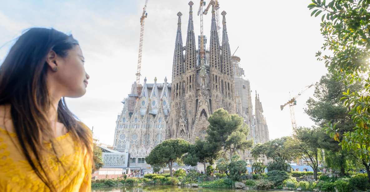 Barcelona: Sagrada Familia Tour & Optional Tower Visit - First stop: getting into Sagrada Familia without wasting the day