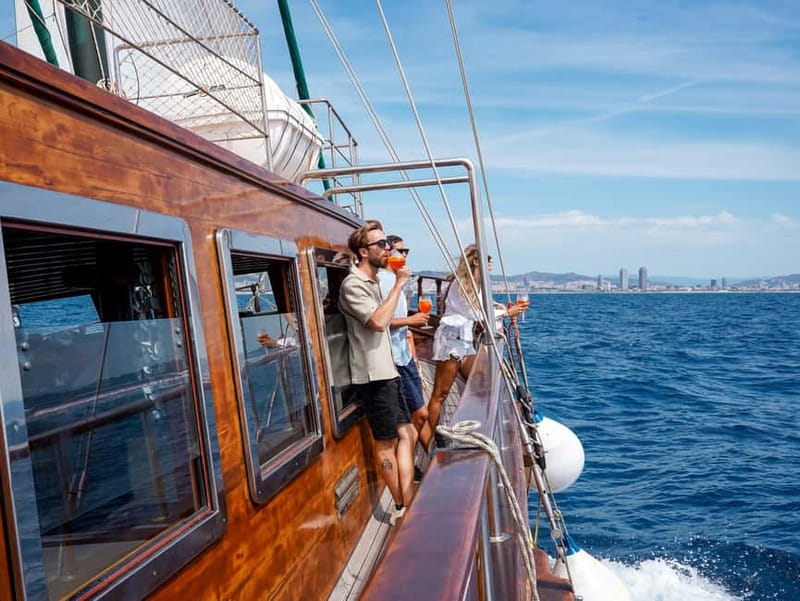 Barcelona Sailing Cruise - Selfies, Lights, and That Artistic Boat Interior