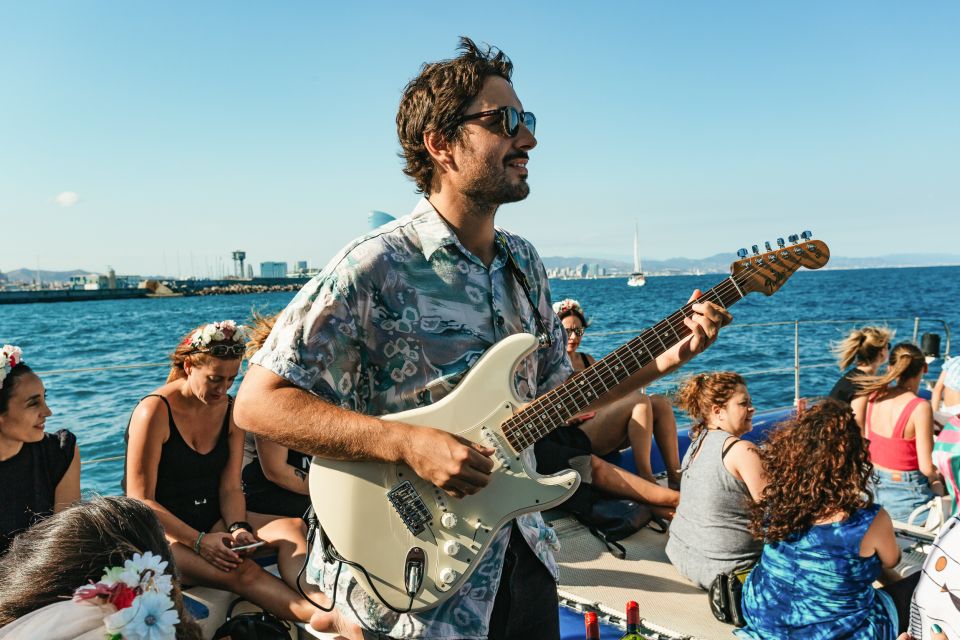 Barcelona: Sunset Catamaran Cruise with Live Music - Price and value: why $33 can feel fair in Barcelona