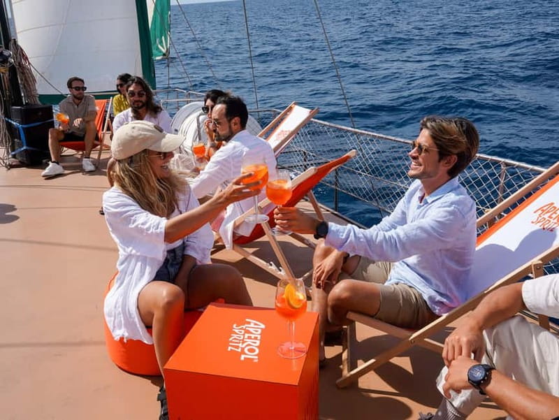 Barcelona: Sunset Sailing Cruise with Live Music - The 1.5-Hour Timeline: What You’ll Do From Boarding to Return