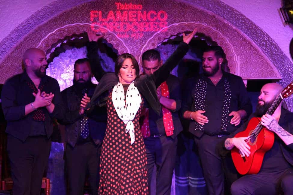 Barcelona: Tablao Flamenco Cordobes with Food/Drink Options - What the Show Feels Like: Close-Up Flamenco and Real Stage Power