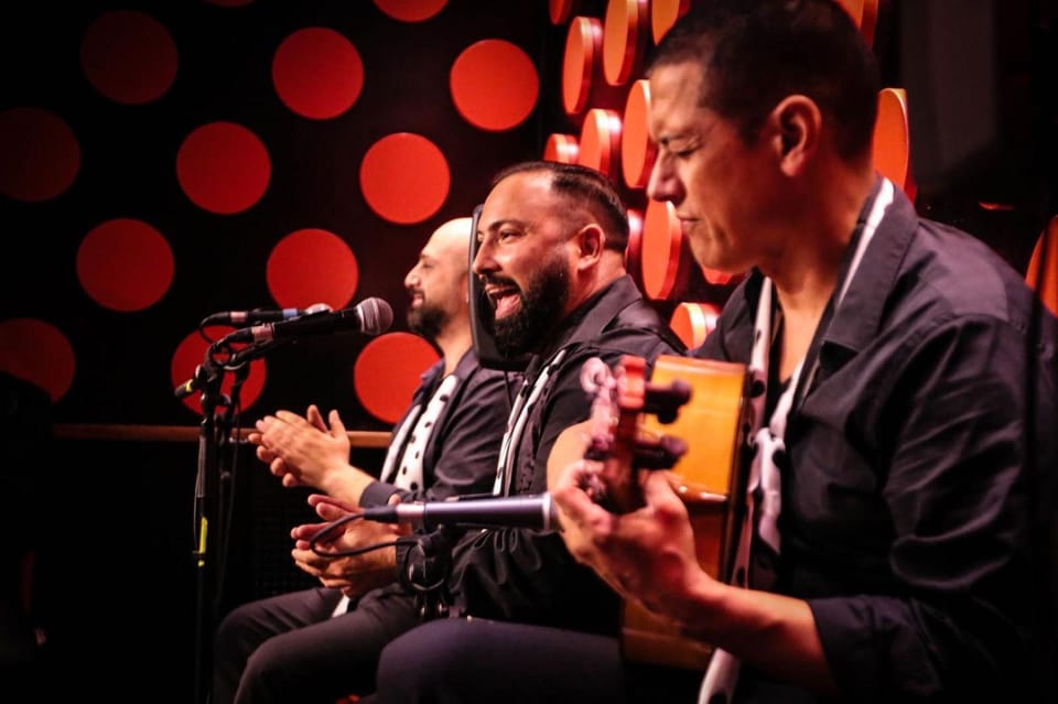 Barcelona: Tapas and Flamenco Experience - The short walk to flamenco: from Gothic Quarter alleyways to a theater seat