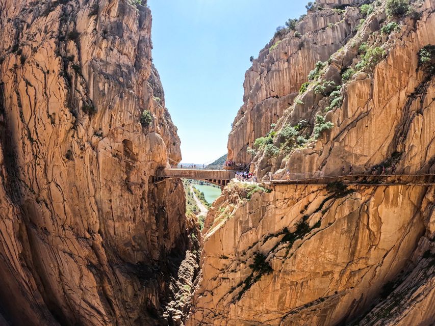 Caminito del Rey: Entry Ticket and Guided Tour - Check-in at the northern access: helmets, radio guides, and what your guide does first
