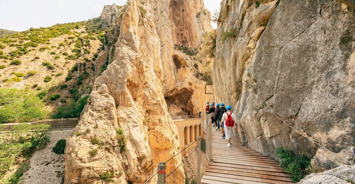 Caminito del Rey: Tickets, Guided Tour, Shuttle & Water - Meeting at Hotel La Garganta and the easy ride to Ardales