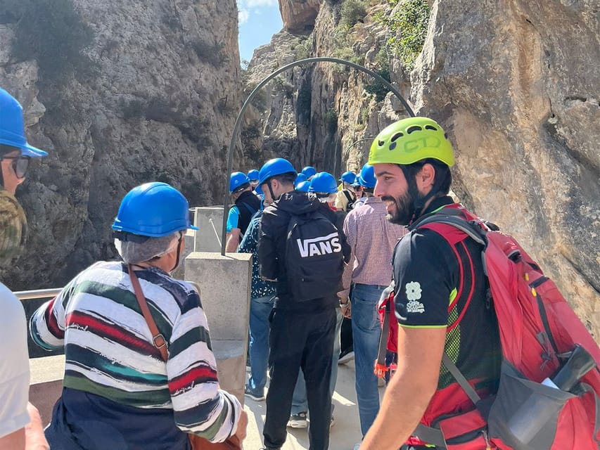 Caminito del Rey: Tour with Official Guide and Drink - Meeting at El Kiosko and the North-to-South One-Way Route