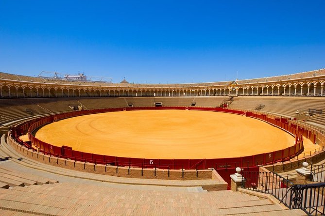 Flamenco Show at Tablao El Arenal with Drink and Optional Dinner or Tapas - Tablao El Arenal in Seville: where the show feels personal