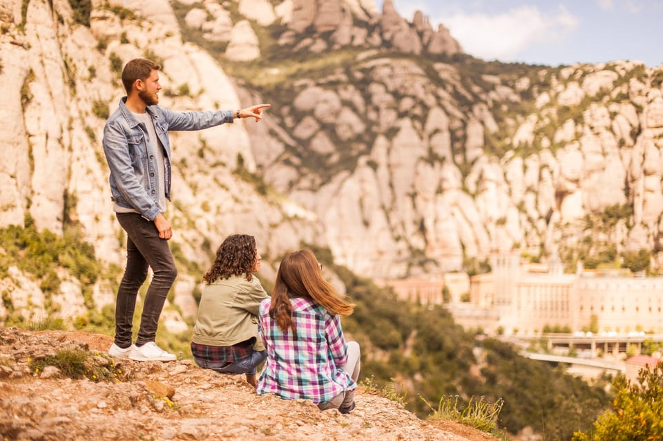 From Barcelona: Montserrat Half-Day Wine and Tapas Trip - The Mountain View Loop: Viewpoints, Crosses, and the Art Museum Break