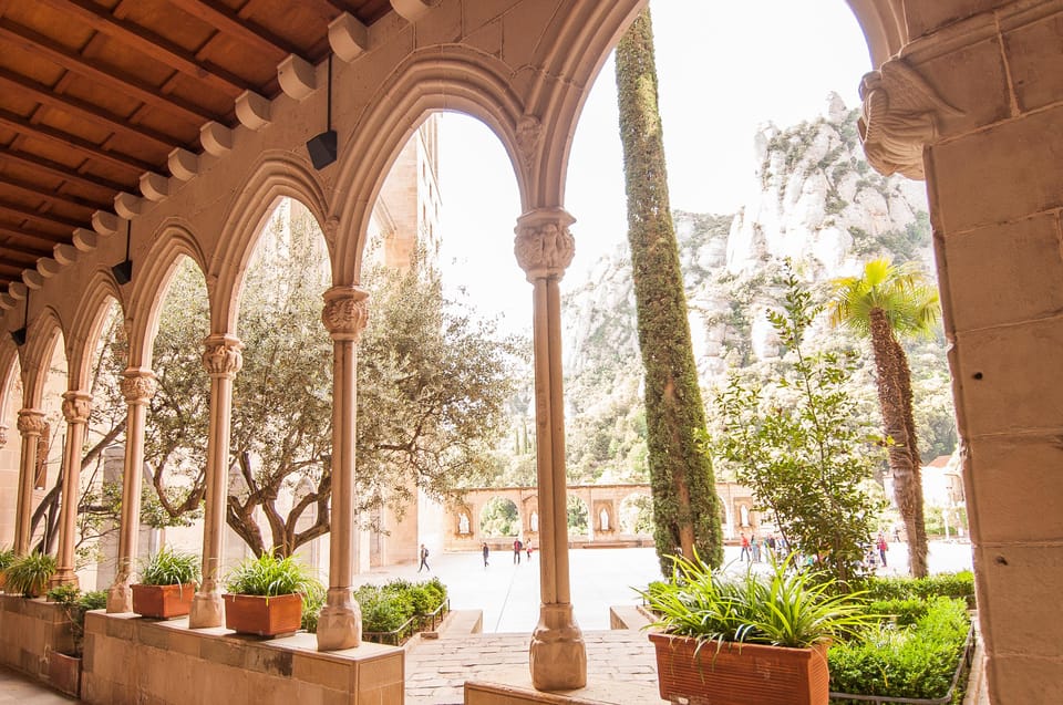 From Barcelona: Montserrat Half-Day Wine and Tapas Trip - Local Bakery Time in Montserrat: Where Snacks Beat Souvenirs