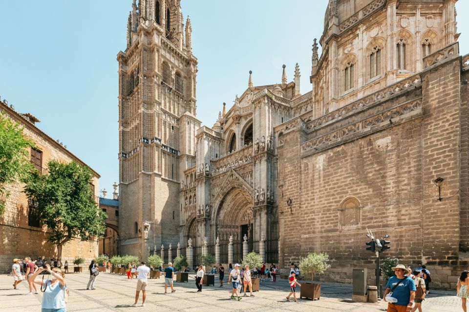 From Madrid: Guided Day Trip to Toledo by Bus - Toledo Cathedral and Church of Santo Tomé: how the optional entries change your day