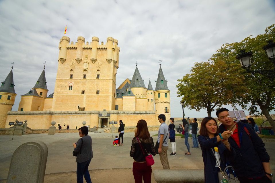 From Madrid: Segovia & Avila Day Trip with Optional Tickets - Who this tour suits best (and who should rethink it)