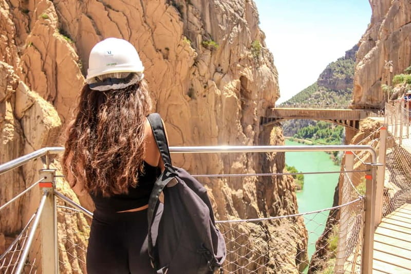 From Málaga: Caminito del Rey Day Trip & Guided Tour - Suspension bridges and viewpoints: where the photos happen