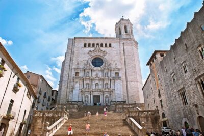 Girona & Costa Brava Small-Group Tour with Pickup from Barcelona - Hotel pickup in Barcelona: fewer hurdles, more daylight for sightseeing