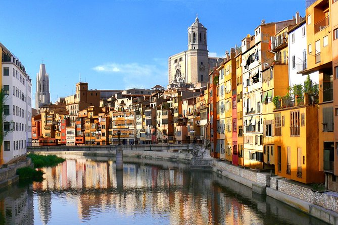 Girona & Dali Museum Small Group Tour with Pick-up from Barcelona - One-Day Combo: Girona’s Medieval Streets and Dalí’s Surreal Theater-Museum