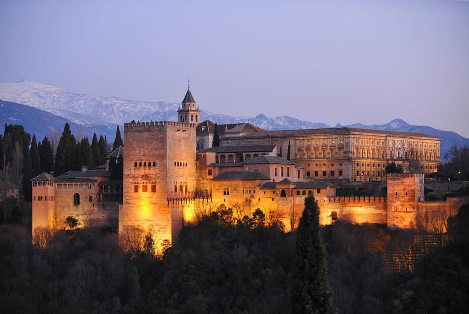 Granada: Alhambra and Generalife Garden Ticket & Guided Tour - Key things that made this tour click