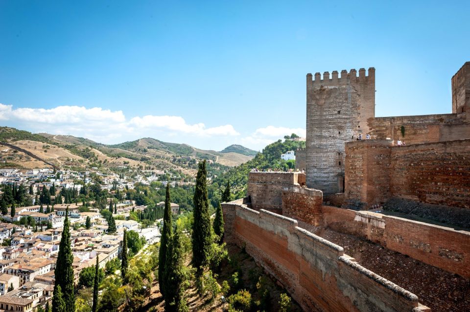 Granada: Alhambra Complex Guided Tour Options - Picking the Right Alhambra Tour Option (So You Don’t Miss the Big Stuff)