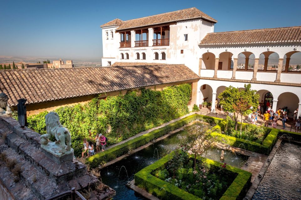 Granada: Alhambra Entry Ticket with Audio Guide - Generalife Gardens: where the audio makes the walk click
