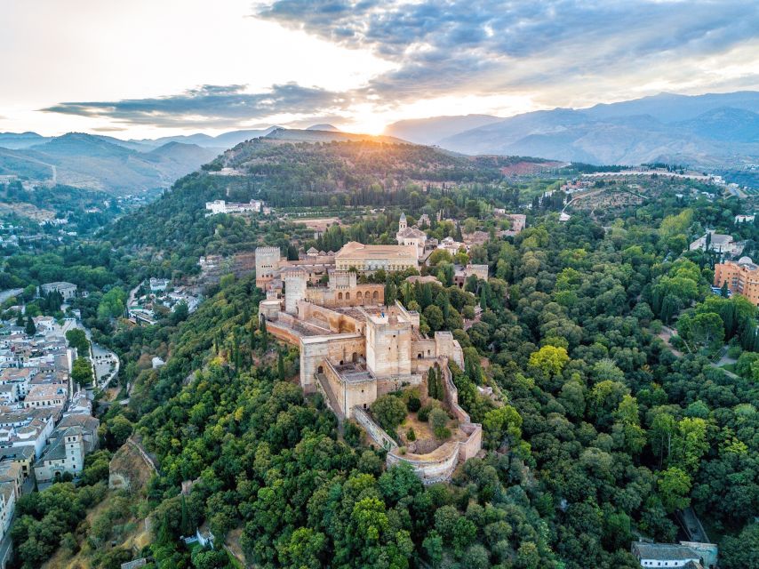 Granada: Alhambra & Nasrid Palaces Tour with Tickets - Alhambra’s best trick: walking it with a human guide