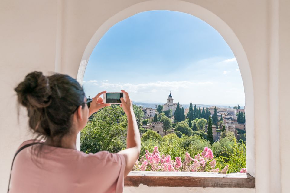 Granada: Alhambra Ticket and Guided Tour with Nasrid Palaces - Why this Alhambra guided ticket feels worth it